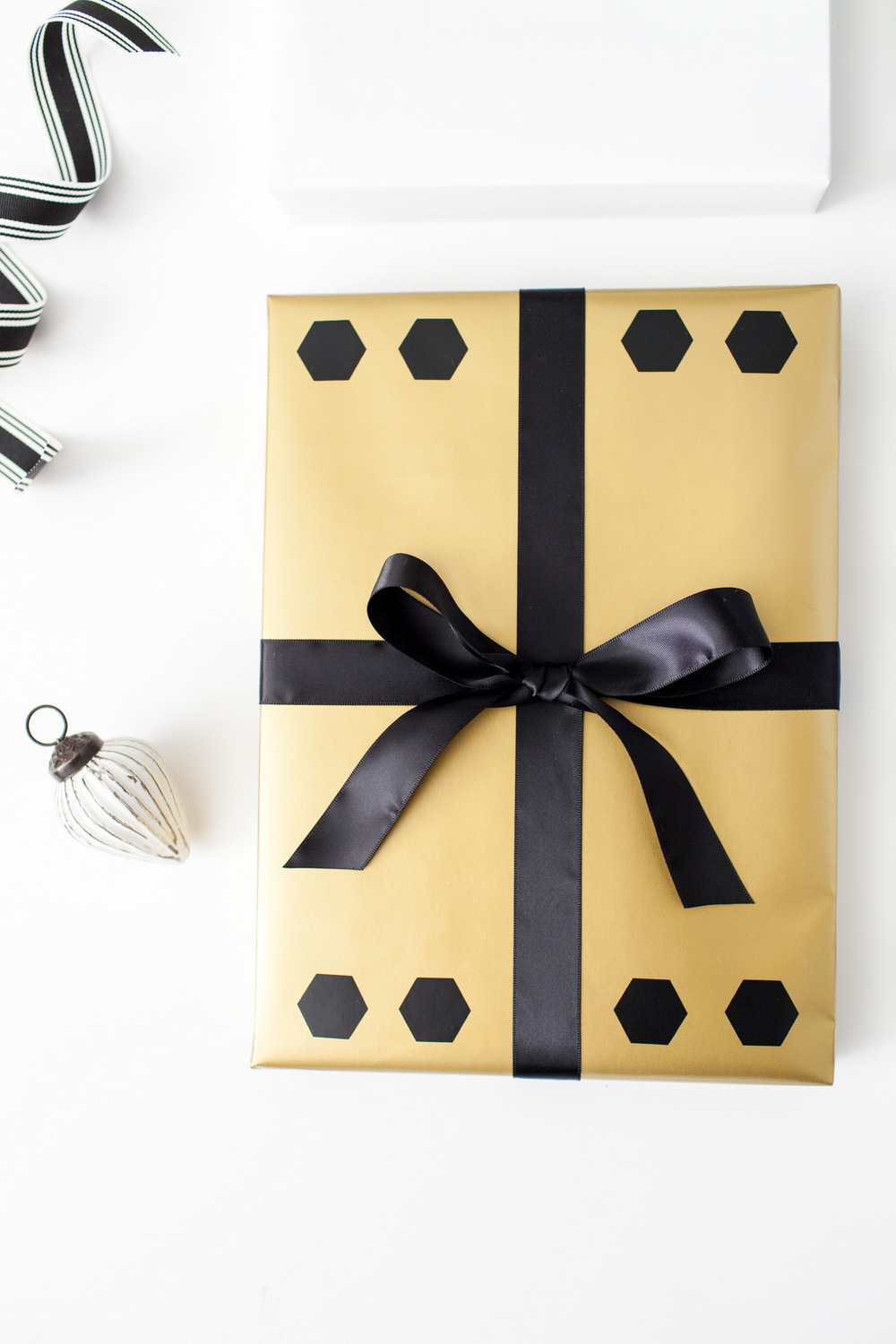6_creative_holiday_gift wrapping_ideas_8