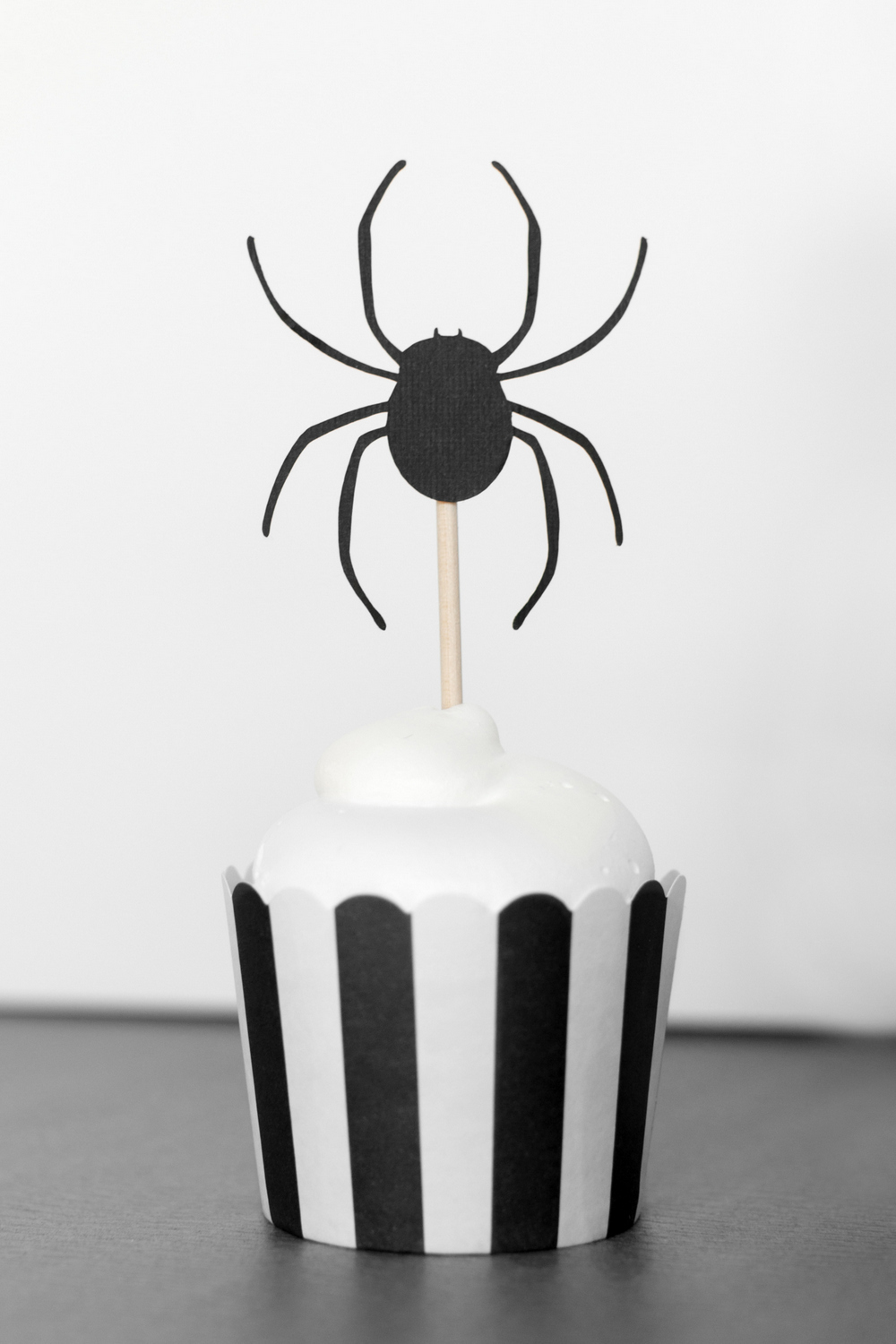halloween_witch_&_spider_cupcake_toppers_8