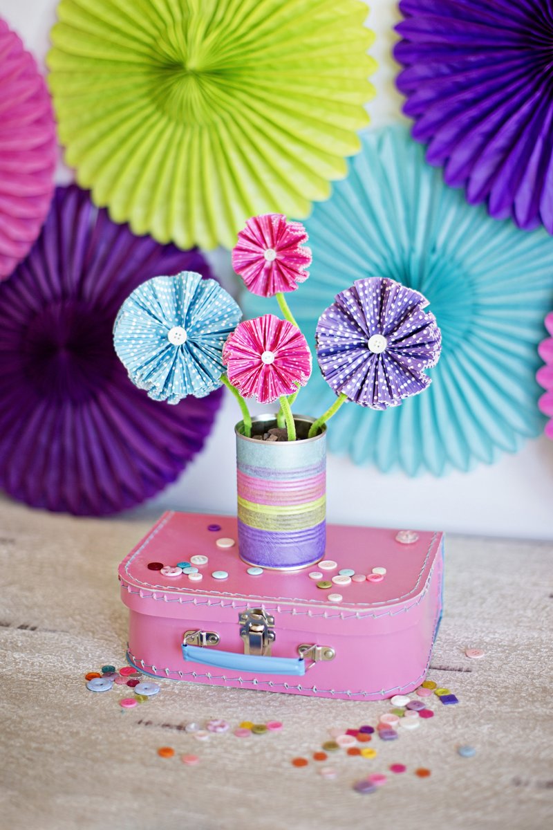 craft project for girls cupcake liner flowers