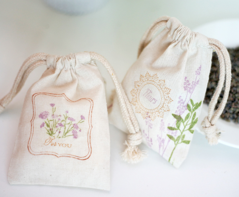 Simple Muslin Bags Sachet by Amber from Damask Love Blog