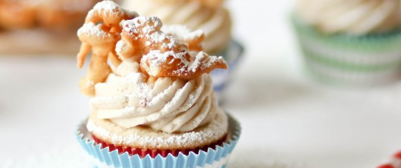 Funnel Cake Cupcakes from Confessions of a Cookbook Queen via the TomKat Studio.