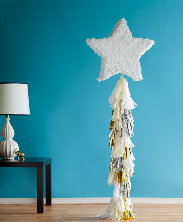 DIY Star Pinata Tutorial from Confetti Pop via TomKat Studio.