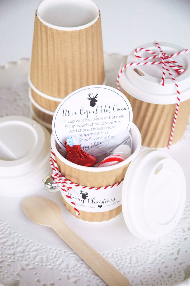 Easy-Holiday-Gift-Idea-Mini-Hot-Cocoa-Cup-5179