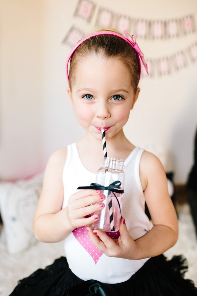 Easy Barbie Party Ideas by The TomKat Studio