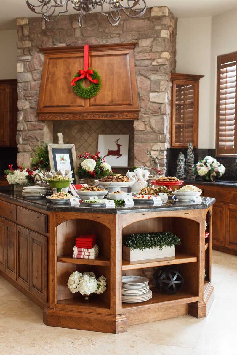 host_a_holiday_party_with_zoes_kitchen_3