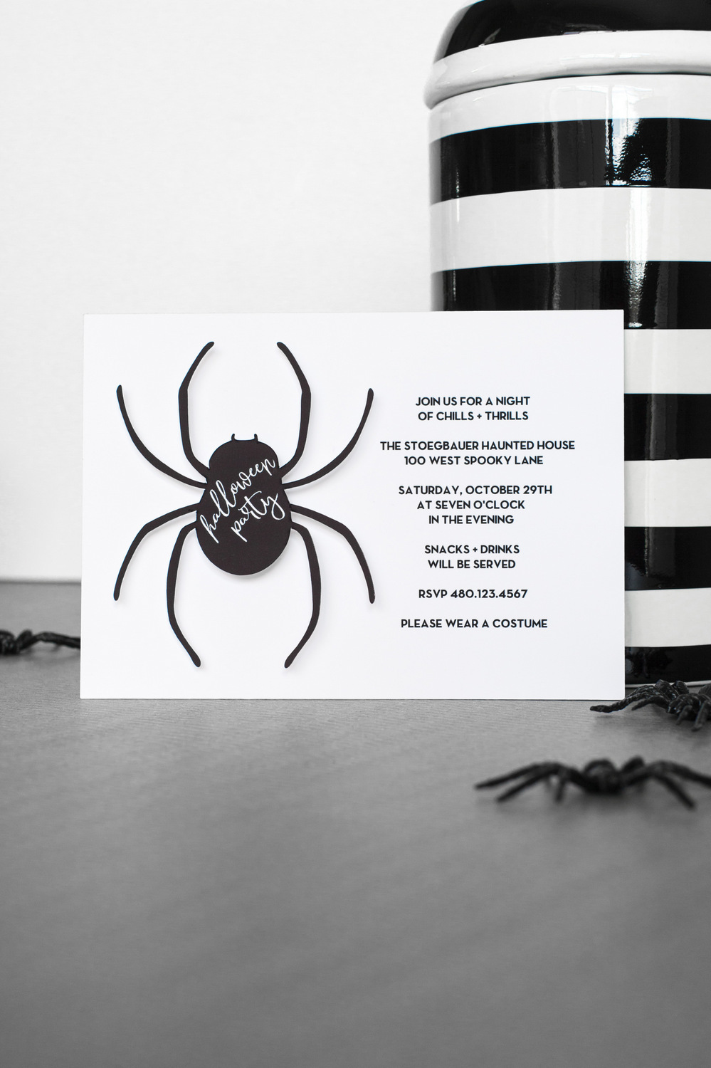 how_to_make_3d_halloween_spider_invitations_1