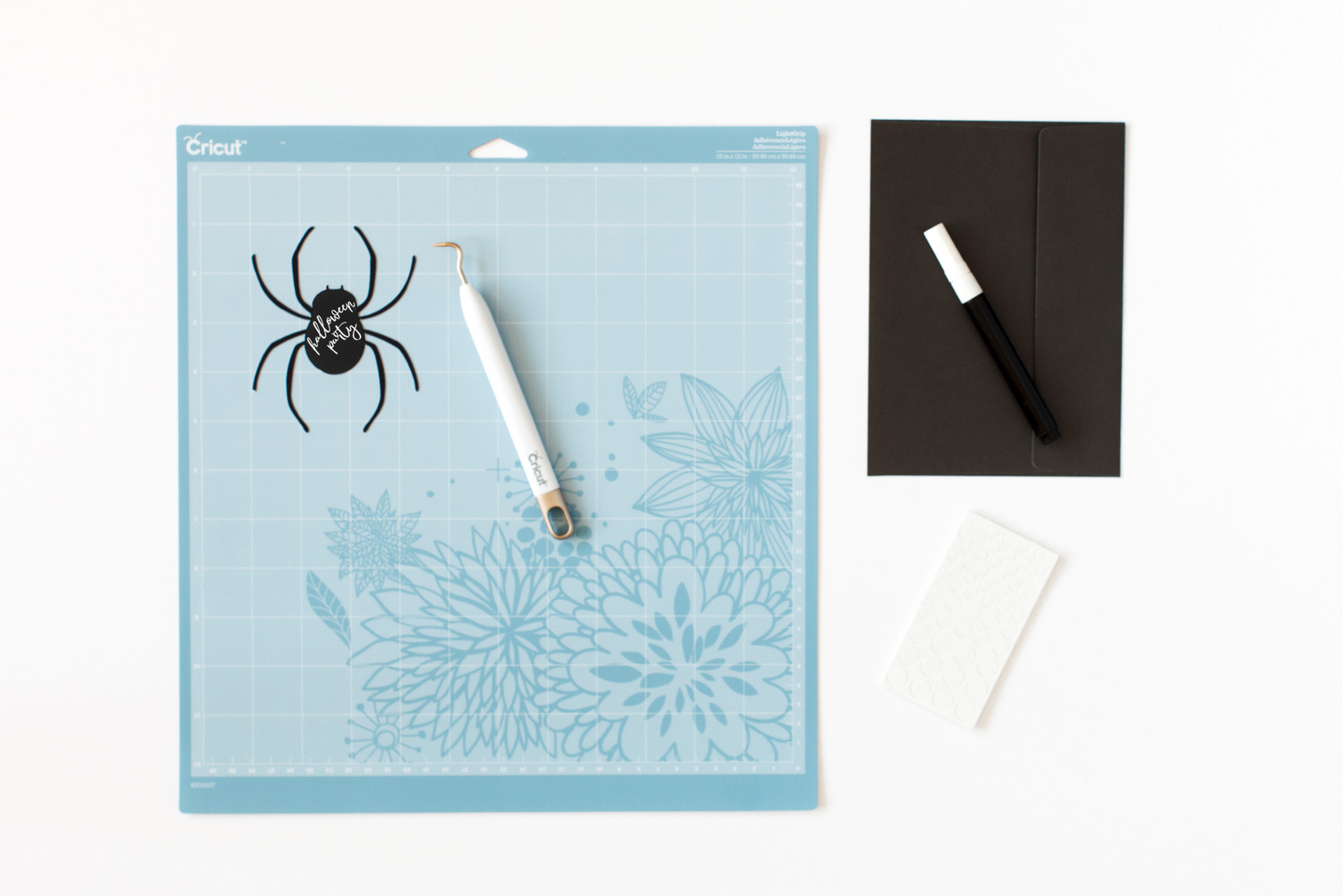 how_to_make_3d_halloween_spider_invitations_3