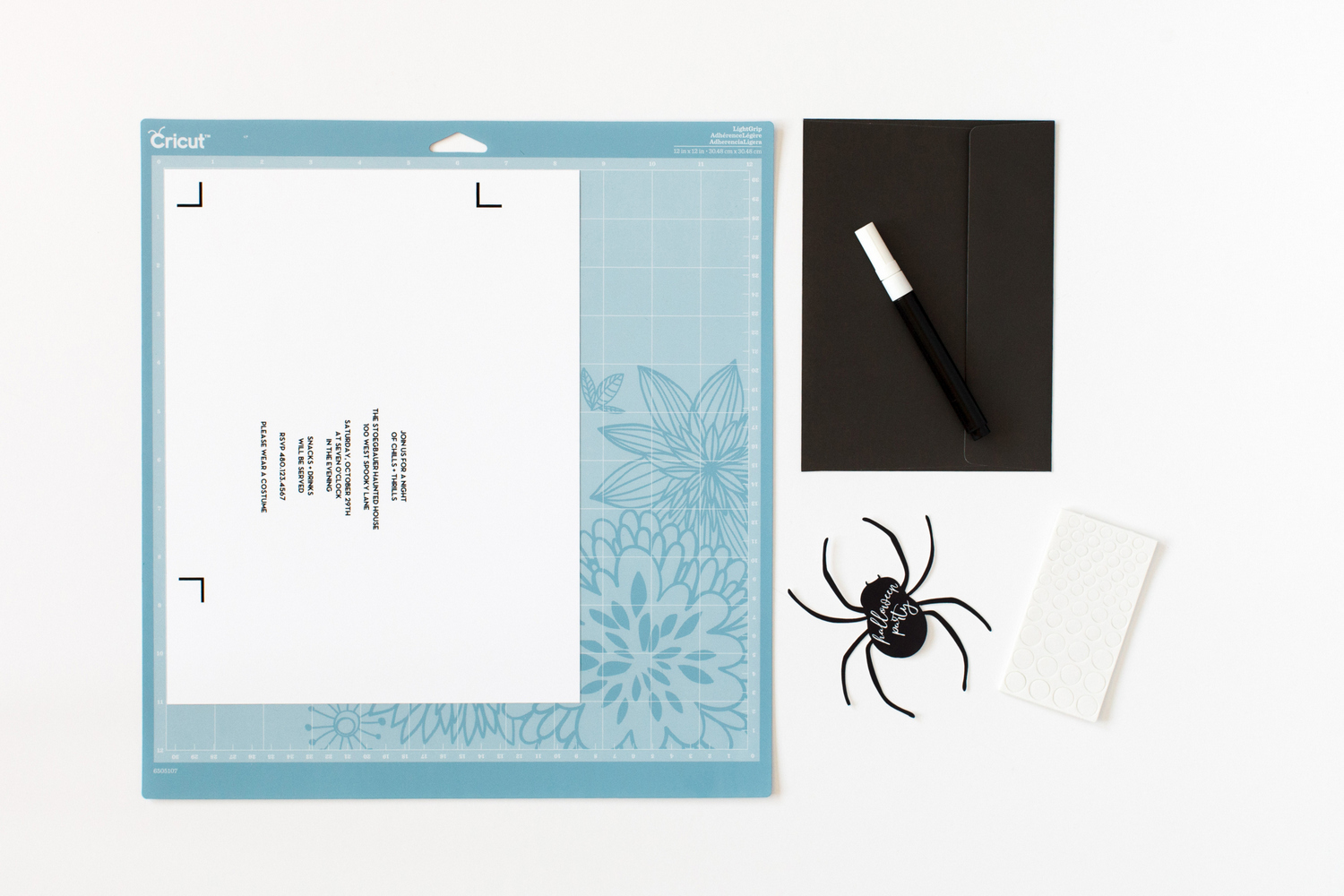 how_to_make_3d_halloween_spider_invitations_5